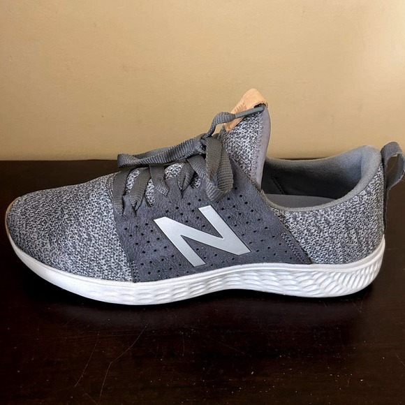 New Balance Fresh Foam Cruz Mens Grey White Running Shoes MCRUZGR - Picture 3 of 6